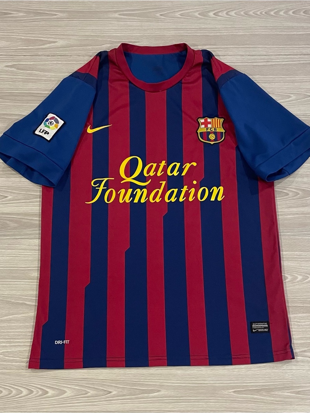Nike 2011/12 FC Barcelona Soccer Jersey Red Blue La Liga Men’s Size Large